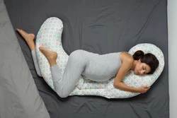 Quale è meglio un cuscino per gravidanza a forma di U o C